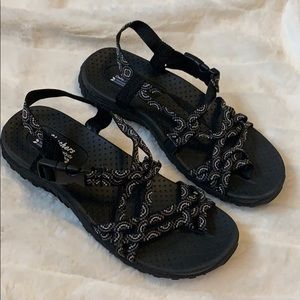 NEW Sketchers Sandals